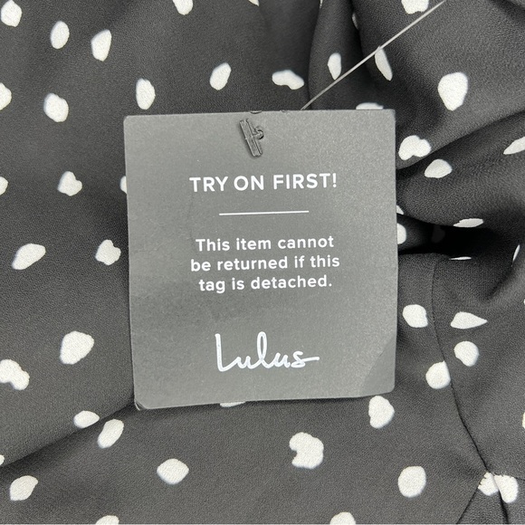 NEW LULUS XS JUMPSUIT BLACK WHITE POLKA DOT V NECK ASYMMETRICAL SLEEVE RETRO - Picture 15 of 15